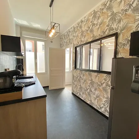 Le St-thomas, En Centre *